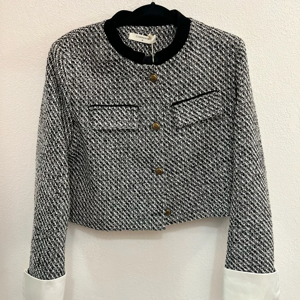 Tweed Boucle Crop Blazer - Picture 5 of 12